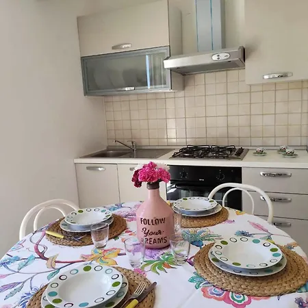 Apartment Smeraldo - A Pochi Passi Dal Mare Capo Rizzuto